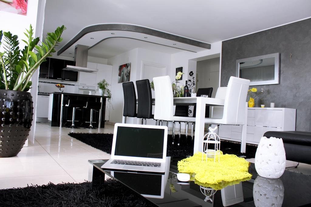 Apartments Villa Lili Umag Oda fotoğraf